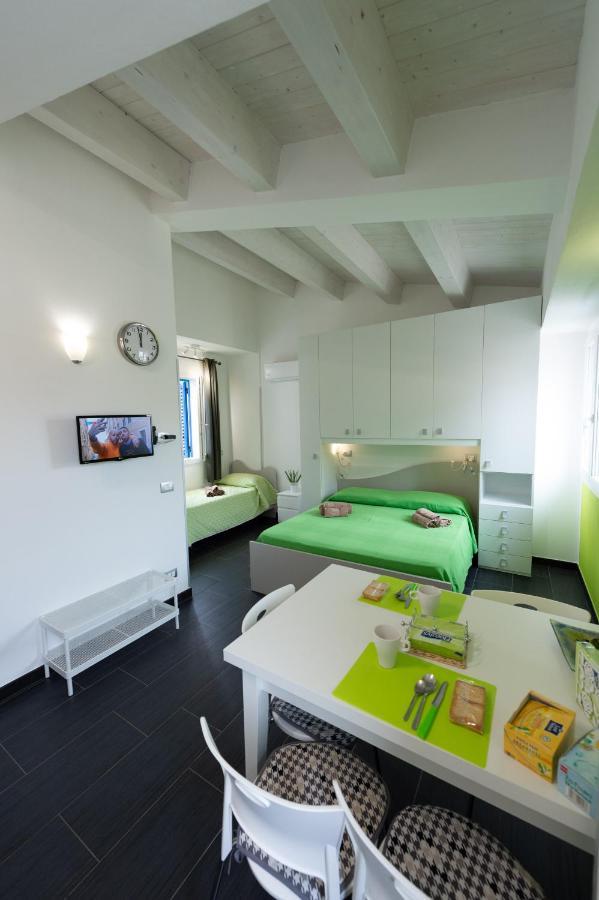 Vacanze A Casa Pozzallo Exteriör bild